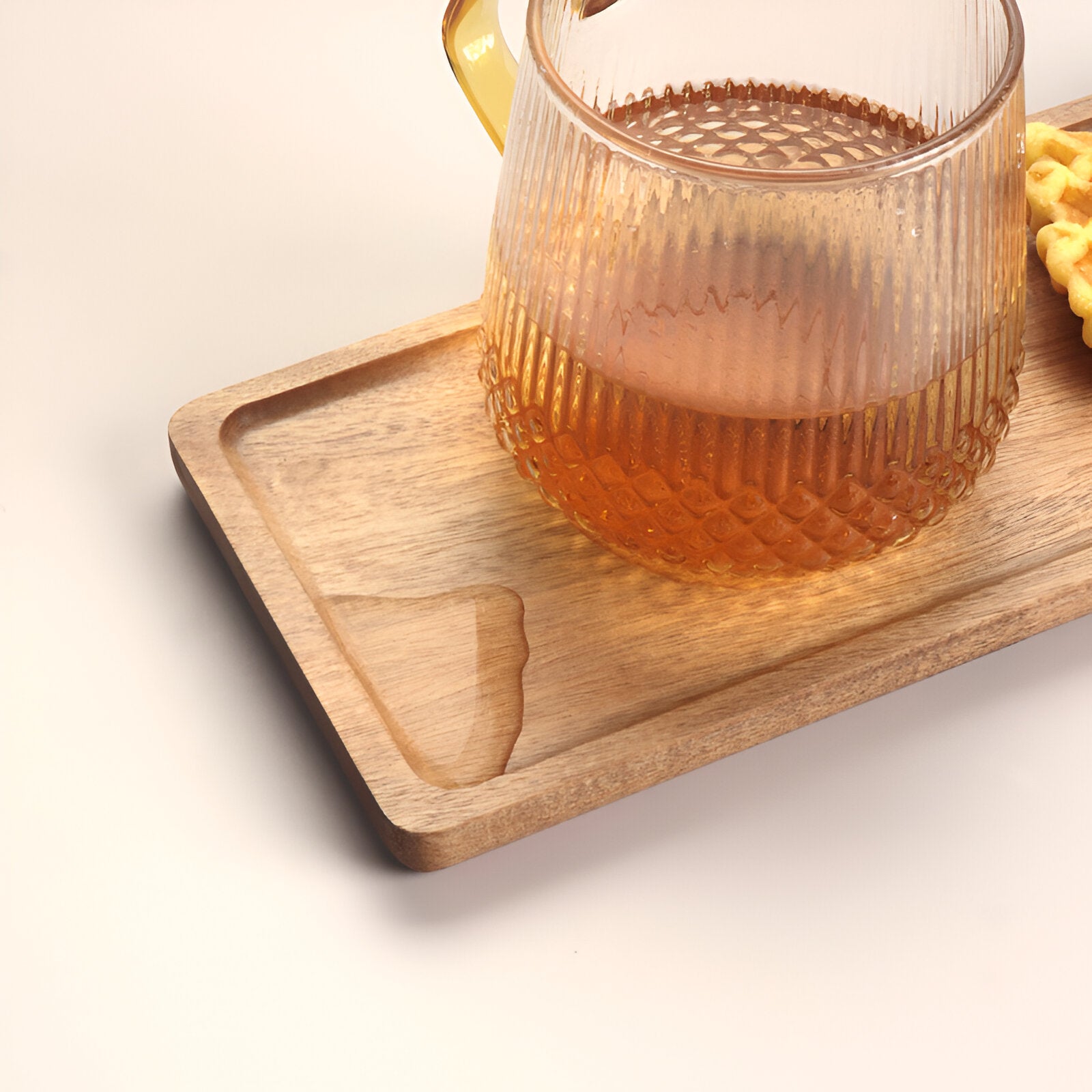 Wooden plate L BEVORA