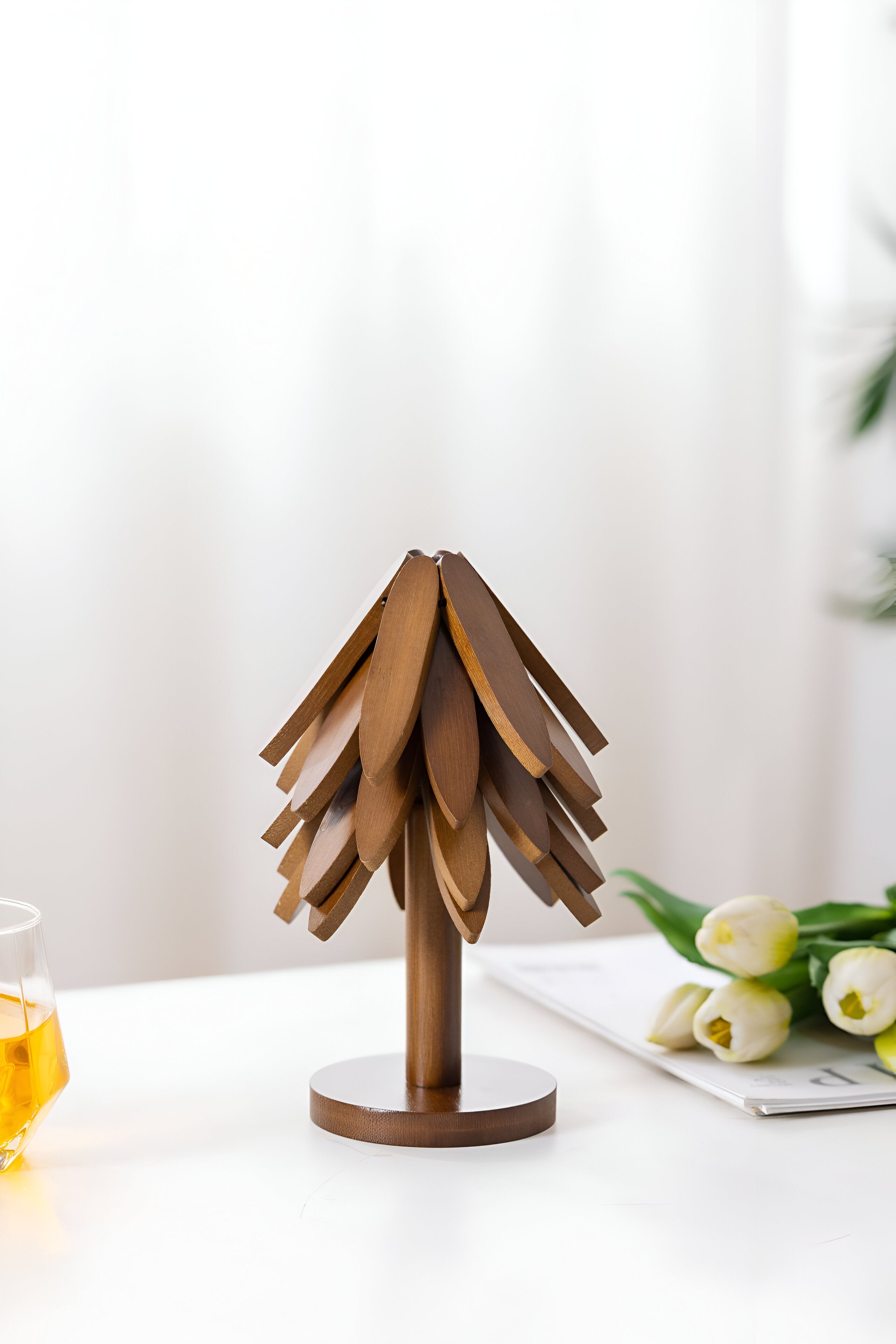 Wooden trivet BEVORA